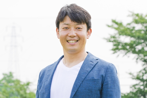 白崎 雄吾 氏