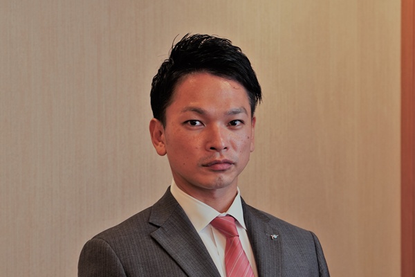 加藤 丈侍 氏
