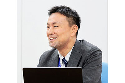 西野 哲生 氏